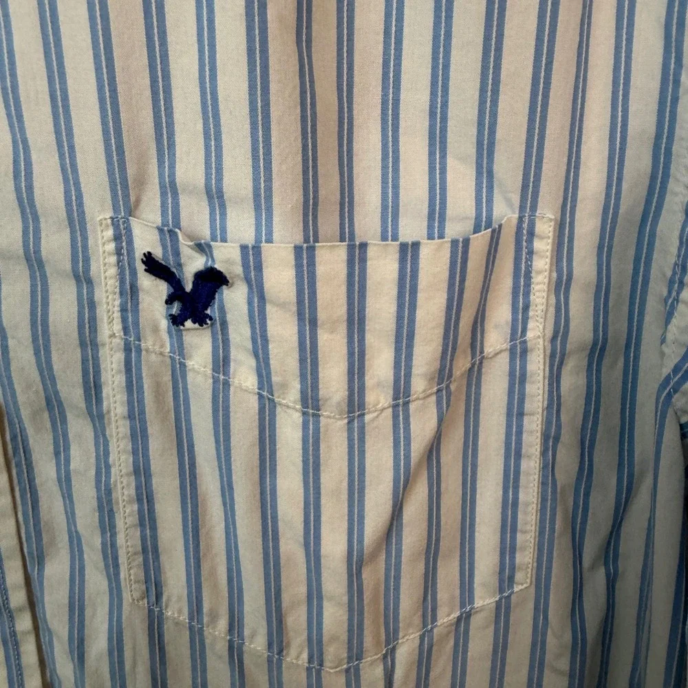 American Eagle Button Down Shirt Men Medium Blue White Striped Preppy Y2K Casual